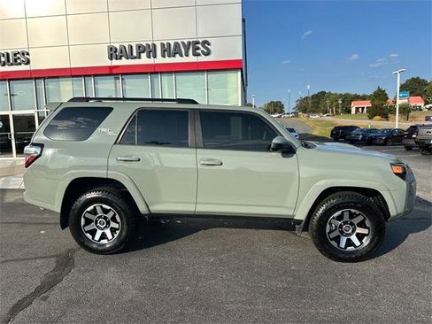 Certified 2023 Toyota 4Runner TRD Off-Road image 2