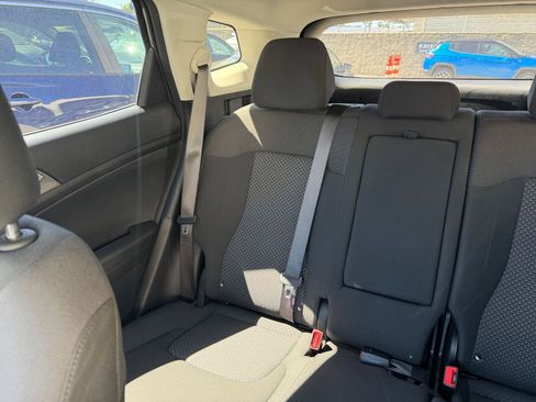 Used 2025 Kia Sportage LX image 38