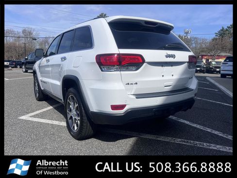 Used 2022 Jeep Grand Cherokee Limited w/ Trailer Tow Group IV image 3