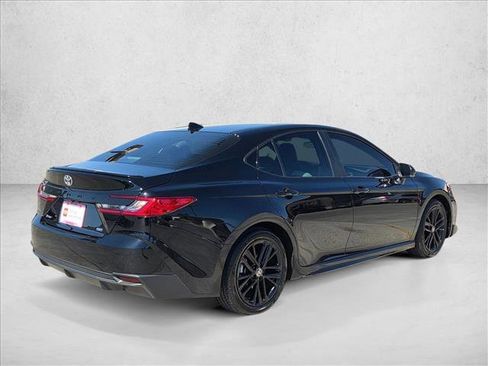Certified 2025 Toyota Camry SE FWD image 5