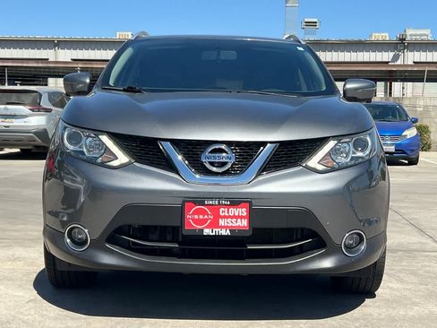 Used 2017 Nissan Rogue Sport SL FWD image 11