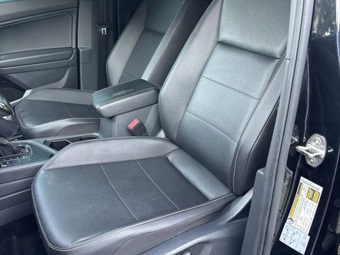Used 2021 Volkswagen Tiguan SE R-Line FWD image 16