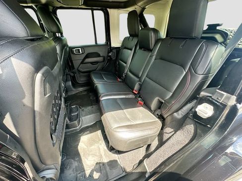 Used 2021 Jeep Wrangler Unlimited Rubicon AWD/4WD image 24