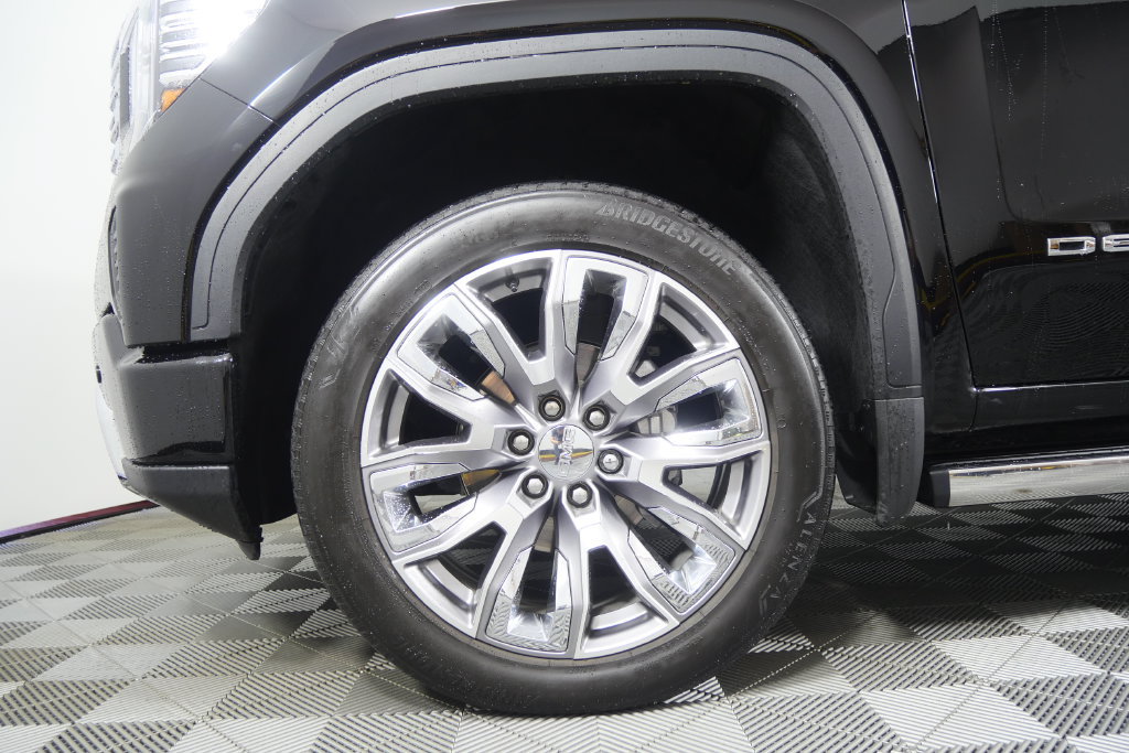 Used 2025 GMC Sierra 1500 Denali AWD/4WD image 10