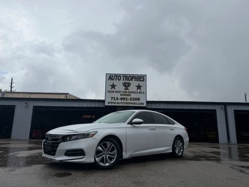 Used 2018 Honda Accord LX image 34