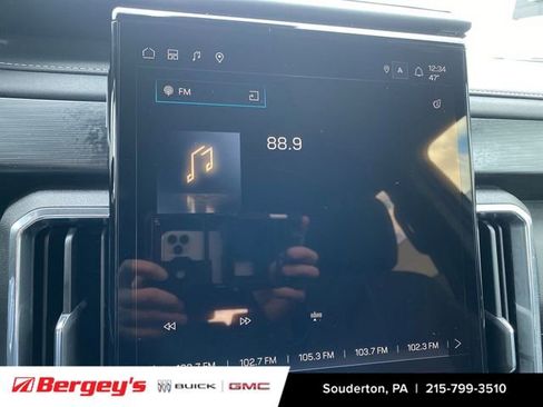 Certified 2025 GMC Acadia Elevation image 16