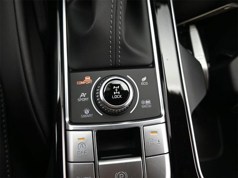 New 2025 Kia Telluride S image 32