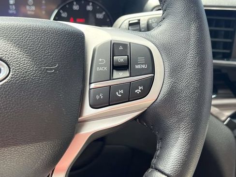 Certified 2024 Ford Explorer Limited w/ Equipment Group 301A AWD/4WD image 29