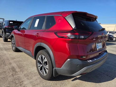 Used 2023 Nissan Rogue SV FWD image 3