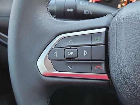 New 2026 Jeep Compass Latitude image 23