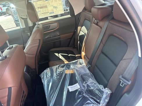 New 2026 Ford Bronco Sport Outer Banks w/ Outer Banks Tech Package+ AWD/4WD image 14