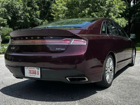 Used 2013 Lincoln MKZ FWD image 7