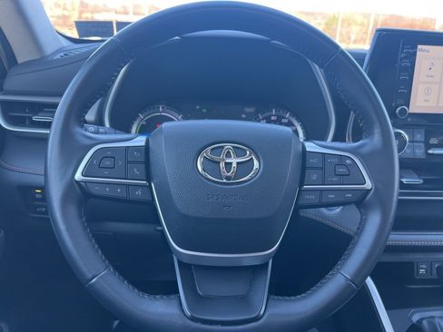 Used 2022 Toyota Highlander Bronze Edition image 35