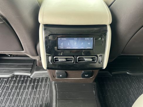 Used 2023 Lincoln Aviator Black Label w/ Dynamic Handling Package AWD/4WD image 16