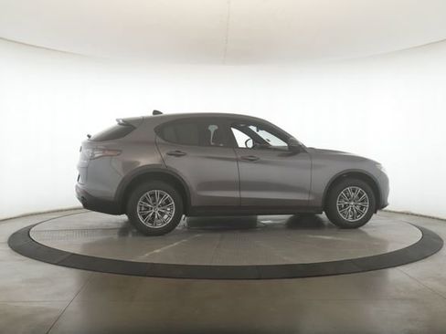 Used 2024 Alfa Romeo Stelvio Sprint AWD/4WD image 6