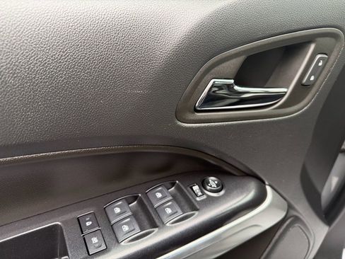 Used 2022 Chevrolet Colorado ZR2 AWD/4WD image 12