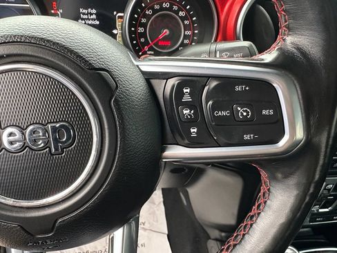 Used 2020 Jeep Gladiator Rubicon w/ Dual Top Group AWD/4WD image 19