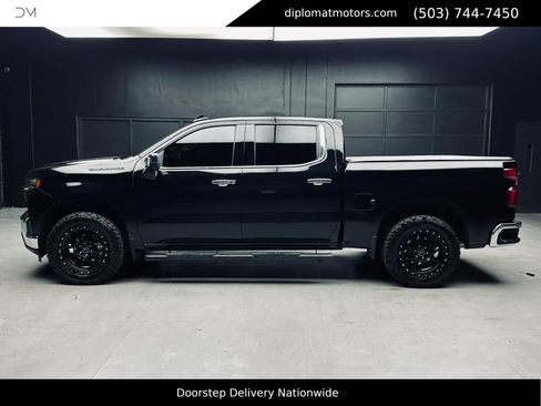 Used 2021 Chevrolet Silverado 1500 LTZ AWD/4WD image 4