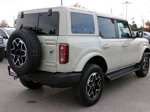 New 2026 Ford Bronco Outer Banks AWD/4WD image 5