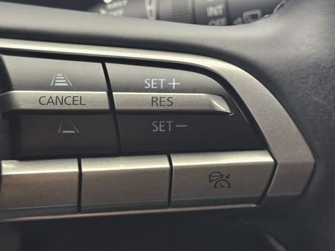Used 2022 MAZDA MAZDA3 s FWD image 29