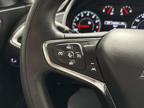 Used 2024 Chevrolet Malibu LT image 9