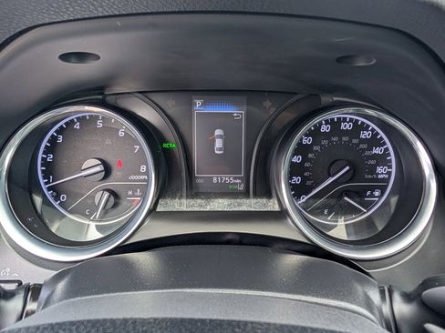 Used 2020 Toyota Camry SE w/ Convenience Package image 19