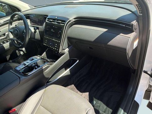 Used 2024 Hyundai Tucson Limited AWD/4WD image 31
