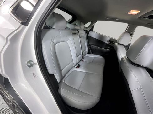Used 2021 Hyundai Kona Limited AWD/4WD image 24