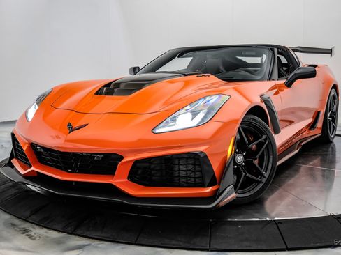 Used 2019 Chevrolet Corvette ZR1 RWD image 5