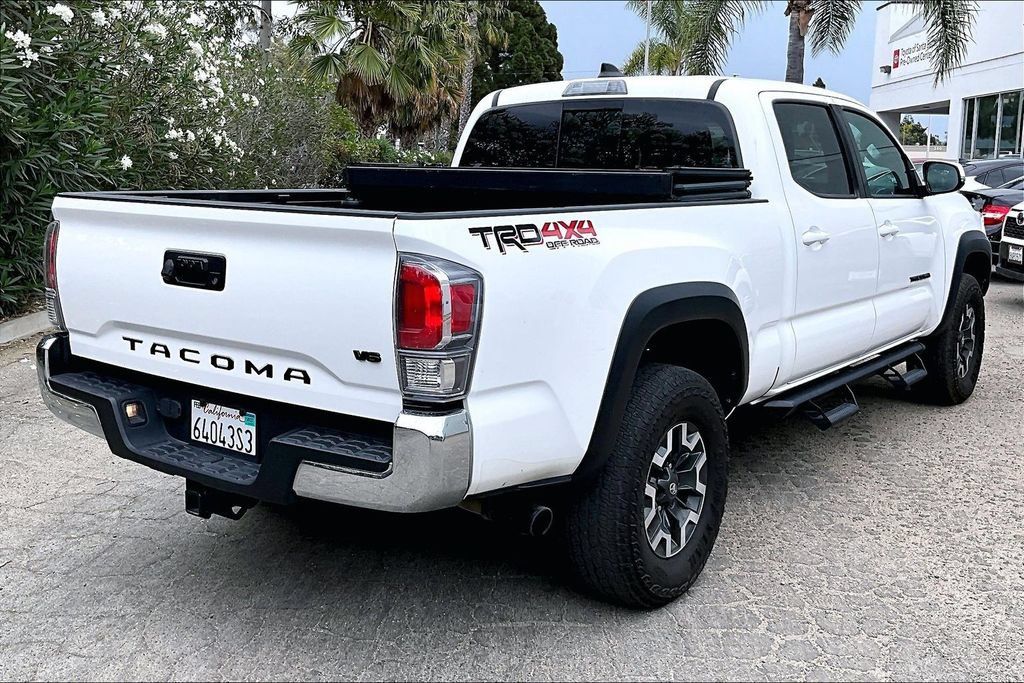 Used 2023 Toyota Tacoma TRD Off-Road w/ Black Out Package (TMS) AWD/4WD image 4