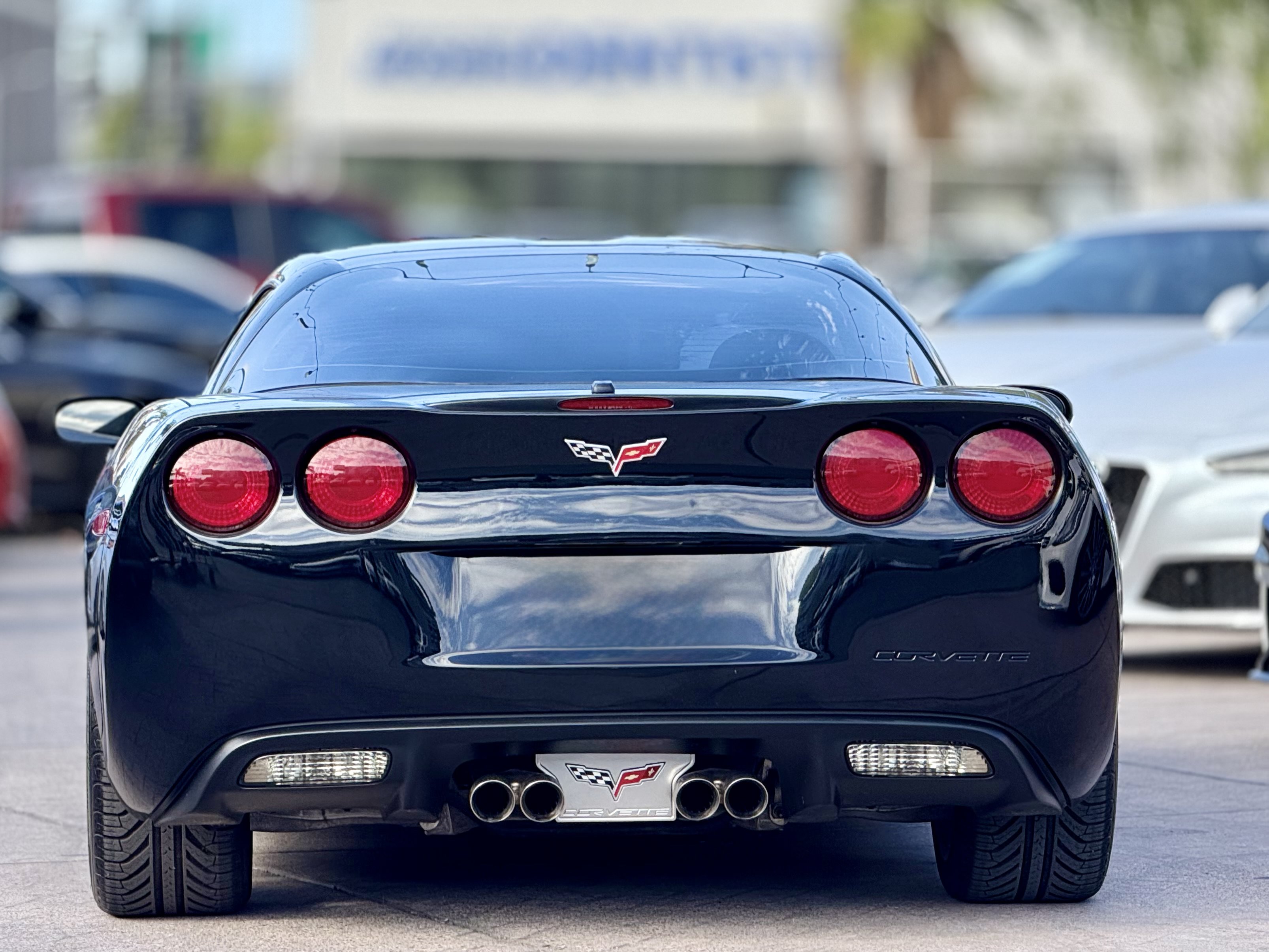 Used 2005 Chevrolet Corvette Coupe w/ Preferred Equipment Group RWD image 13