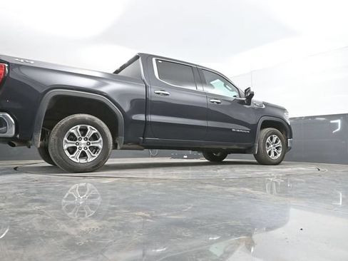 Used 2025 GMC Sierra 1500 SLT AWD/4WD image 42