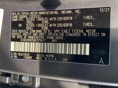 Used 2022 Toyota Highlander XLE image 23