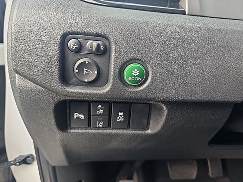 Used 2021 Honda Pilot Black Edition image 15