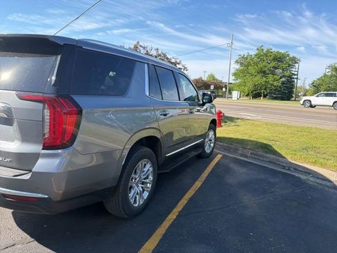 Used 2021 GMC Yukon SLT w/ SLT Luxury Plus Package AWD/4WD image 5