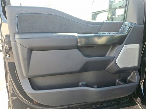 New 2026 Ford F250 Platinum image 9