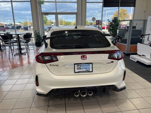 New 2025 Honda Civic Type R image 5