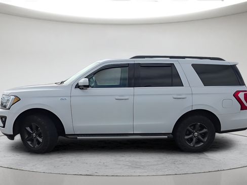 Used 2021 Ford Expedition XLT w/ FX4 Off-Road Package AWD/4WD image 11