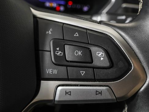 Used 2023 Volkswagen Tiguan SE FWD image 28