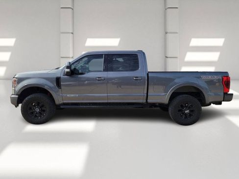 Used 2022 Ford F250 Lariat w/ Tremor Off-Road Package image 4