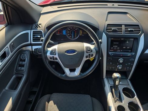 Used 2012 Ford Explorer XLT FWD image 14