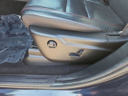 Used 2024 Dodge Durango GT image 23