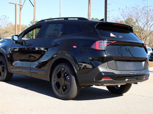 New 2026 Kia Sportage X-Line w/ X-Line Technology Package image 3