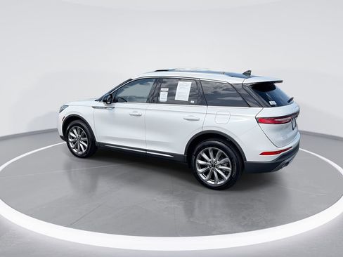 Used 2022 Lincoln Corsair AWD w/ Premium Package image 6