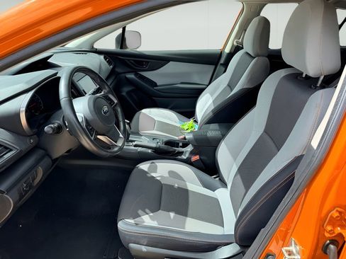 Used 2019 Subaru Crosstrek 2.0i Premium w/ Moonroof Package AWD/4WD image 9
