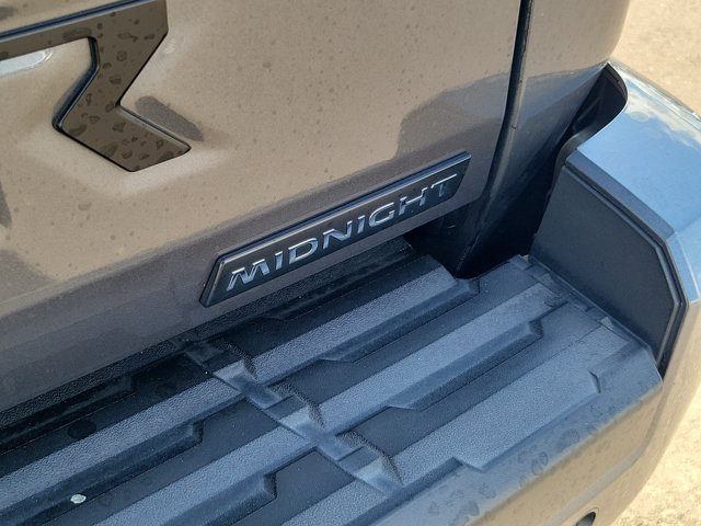 Certified 2023 Nissan Frontier SV w/ Midnight Edition Package RWD image 10