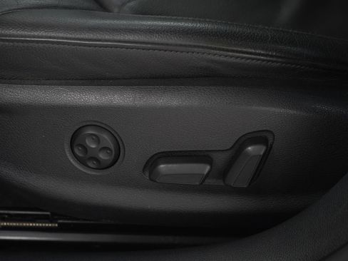 Used 2016 Audi A3 e-tron Premium w/ Audi MMI Navigation Plus FWD image 23
