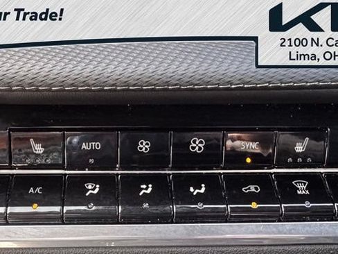 Used 2026 Chevrolet Equinox LT w/ Convenience Package II FWD image 7