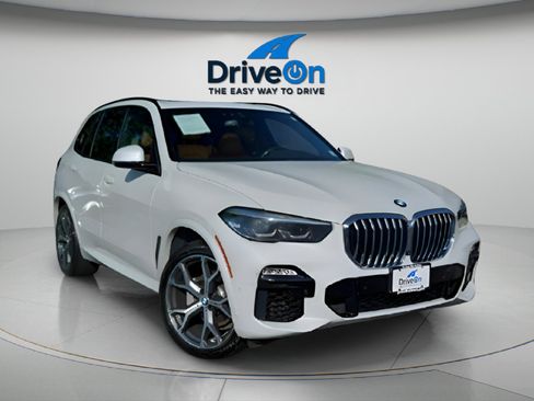 Used 2021 BMW X5 xDrive40i w/ M Sport Package AWD/4WD image 13