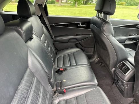 Used 2017 Kia Sorento AWD w/ LX Convenience Package image 23